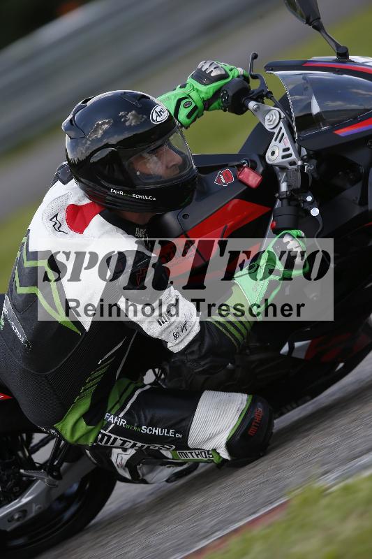 /Archiv-2024/29 12.06.2024 MOTO.CH Track Day ADR/Gruppe rot/15-1